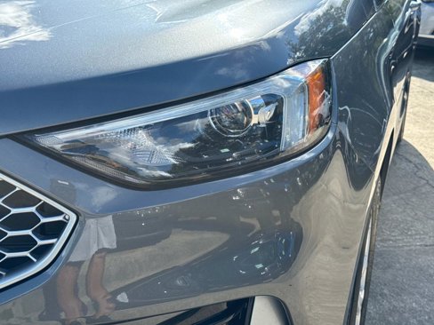 Used 2024 Ford Edge SEL image 9