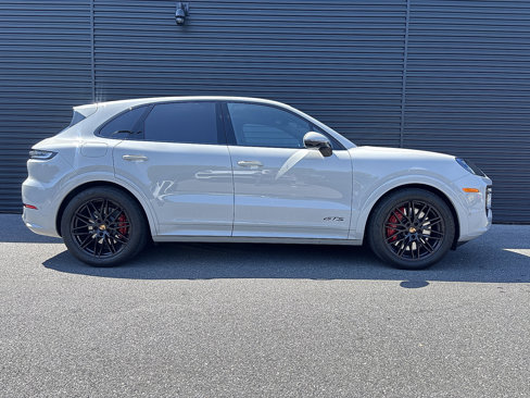 Certified 2025 Porsche Cayenne GTS image 11