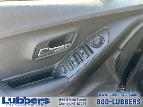 Used 2017 Chevrolet Trax LS w/ Fleet Convenience Package image 13