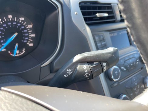 Used 2013 Ford Fusion SE image 25