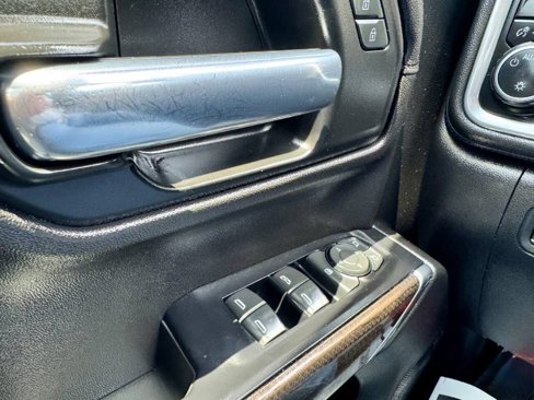 Used 2019 Chevrolet Silverado 1500 LT w/ All-Star Edition image 18