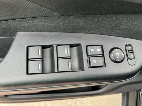 Used 2016 Honda CR-V LX image 34