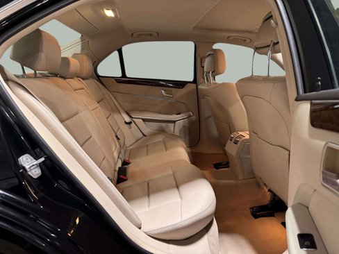 Used 2015 Mercedes-Benz E 350 4MATIC Sedan image 26