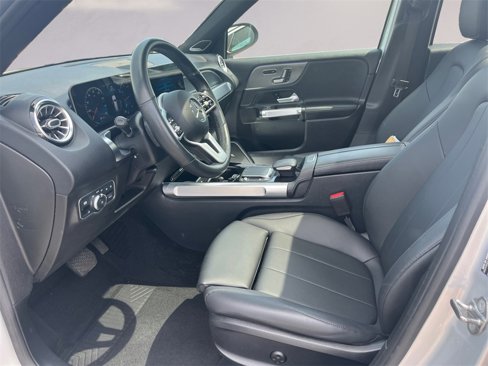 Certified 2021 Mercedes-Benz GLB 250 4MATIC w/ Premium Package image 9