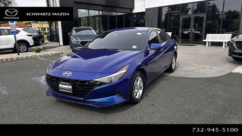 Used 2021 Hyundai Elantra SE image 1