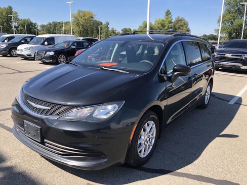 Used 2017 Chrysler Pacifica Touring image 13