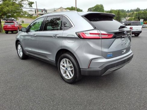 Certified 2022 Ford Edge SEL w/ Convenience Package image 2
