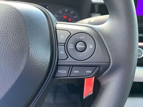 New 2025 Toyota Corolla LE image 27