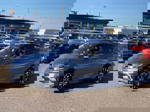 Certified 2025 Volkswagen Jetta S image 4