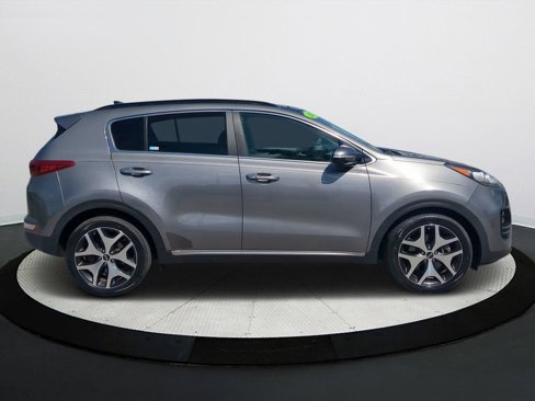 Used 2018 Kia Sportage SX image 3