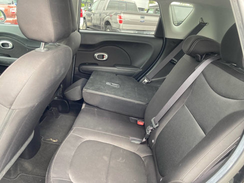 Used 2016 Kia Soul image 14