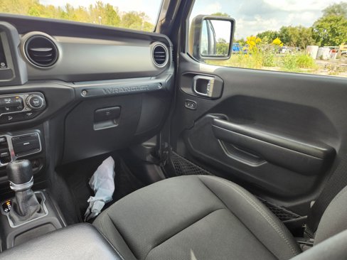 Used 2018 Jeep Wrangler Unlimited Sport S image 23