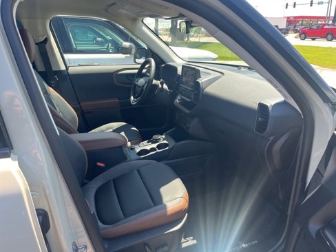 Used 2024 Ford Bronco Sport Outer Banks w/ Tech Package image 7
