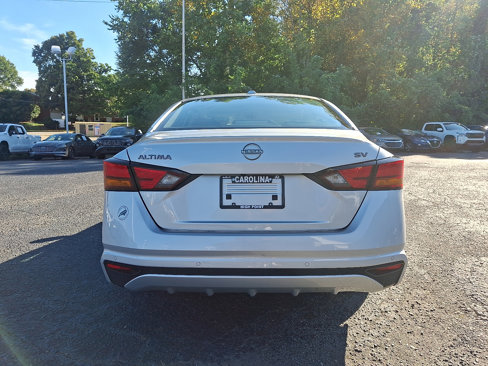 Used 2024 Nissan Altima 2.5 SV image 5