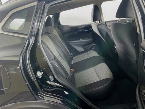 Certified 2020 Nissan Rogue Sport SV image 23