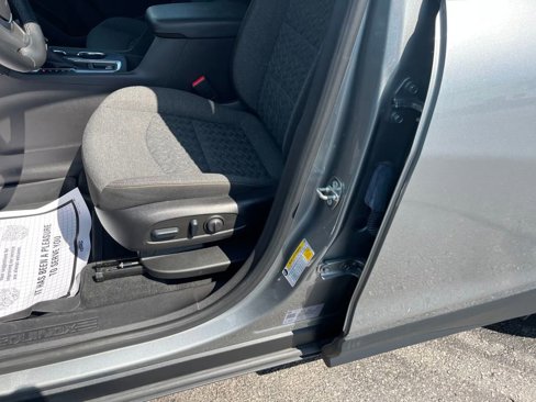 Used 2023 Chevrolet Equinox LT image 23