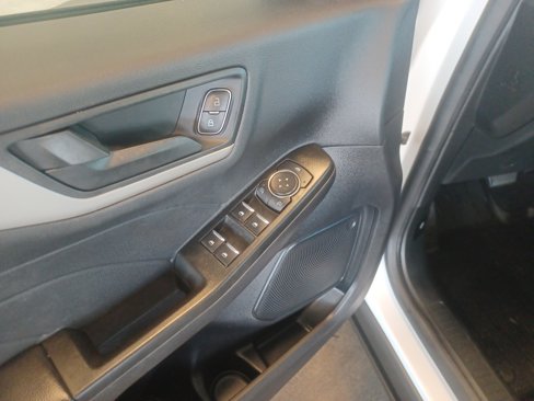 Used 2022 Ford Escape S image 9