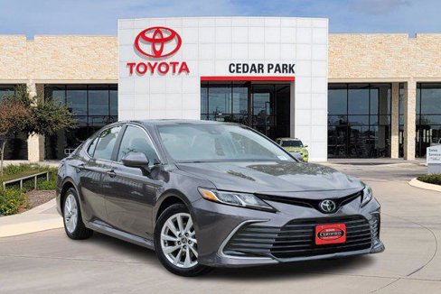 Certified 2023 Toyota Camry LE image 1