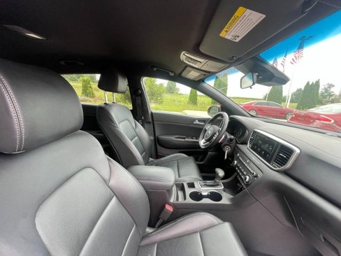 Used 2020 Kia Sportage S image 3