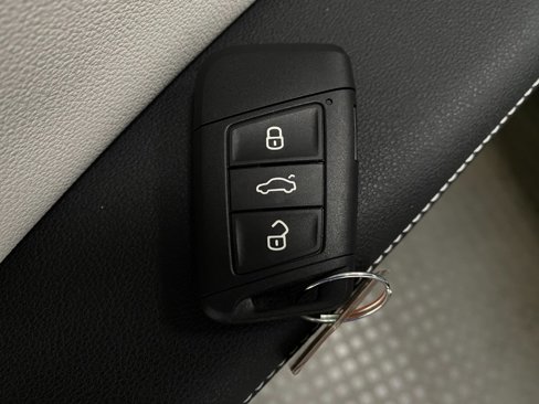 New 2025 Volkswagen Taos S image 28