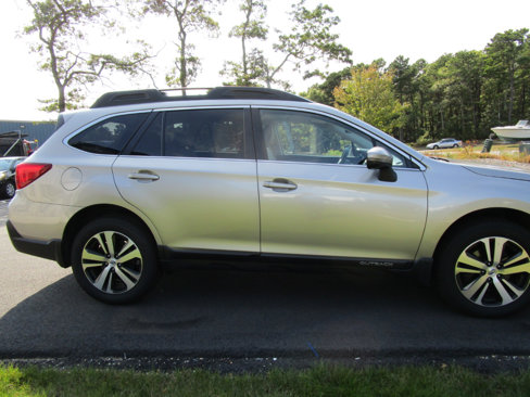 Used 2019 Subaru Outback 2.5i Limited image 5