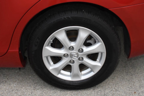 Used 2011 Toyota Camry LE image 33