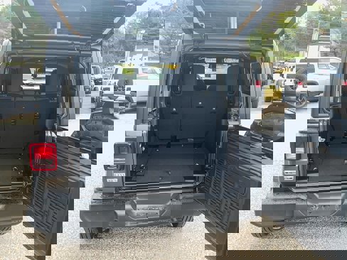 New 2025 Jeep Wrangler Unlimited Sport image 19