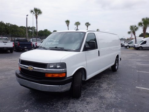 Used 2018 Chevrolet Express 3500 Extended w/ Driver Convenience Package image 21