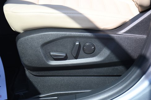 Used 2024 Ford Edge SEL image 14
