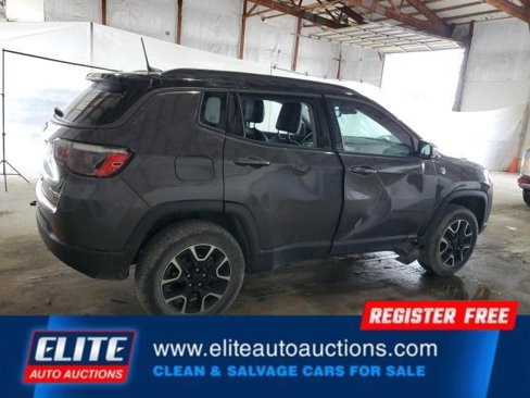 Used 2021 Jeep Compass Trailhawk image 5