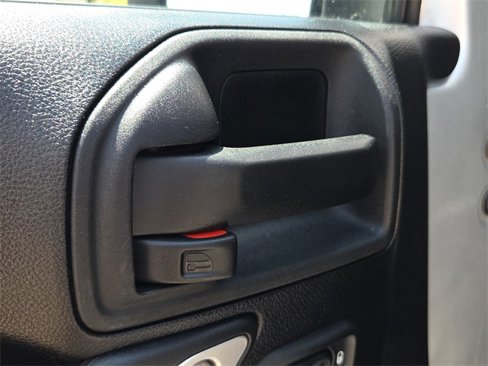 Used 2012 Jeep Wrangler Unlimited Sahara w/ Connectivity Group image 17