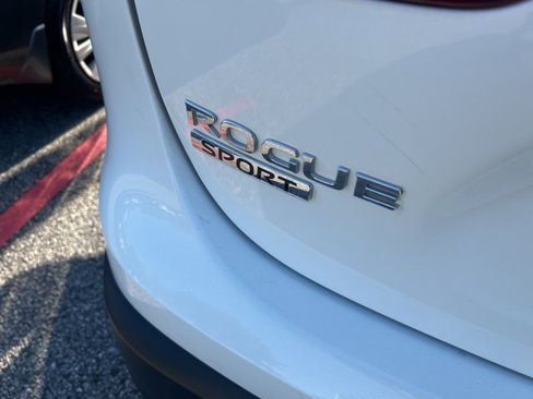 Used 2018 Nissan Rogue Sport S w/ S Appearance Package image 17