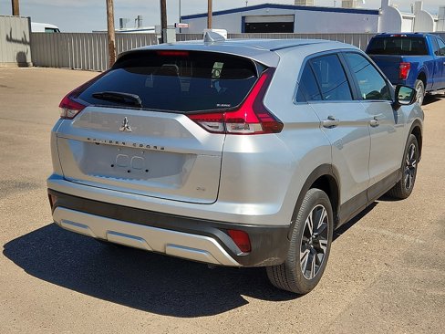 Used 2024 Mitsubishi Eclipse Cross SE image 4