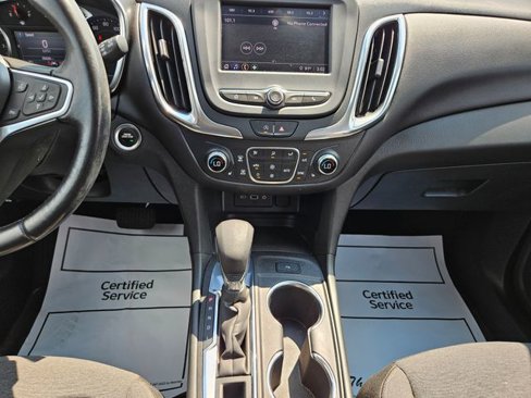 Used 2022 Chevrolet Equinox LT image 3