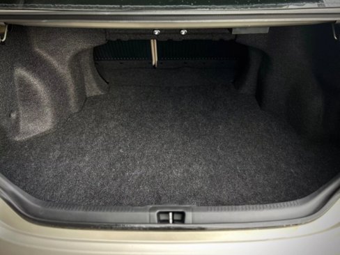 Used 2013 Toyota Camry L image 20