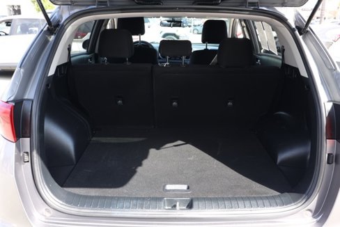 Used 2018 Kia Sportage LX image 16