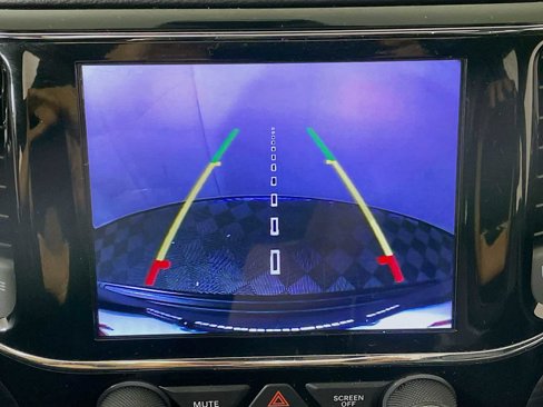 Used 2019 Jeep Grand Cherokee Altitude image 12