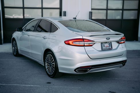 Used 2017 Ford Fusion Titanium image 5