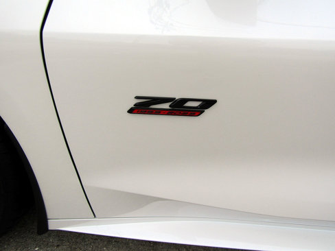 Used 2023 Chevrolet Corvette Stingray Premium Conv w/ Z51 Performance Package image 25