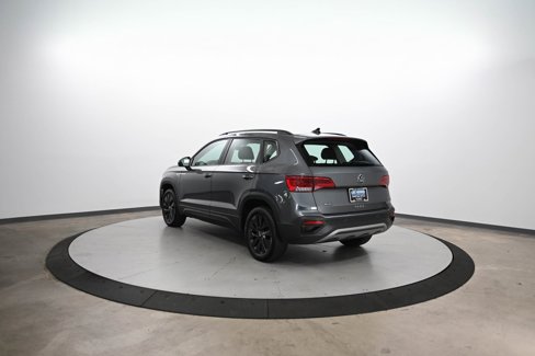 Used 2024 Volkswagen Taos S image 8