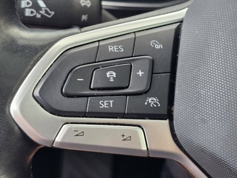 Used 2023 Volkswagen Jetta SE image 16