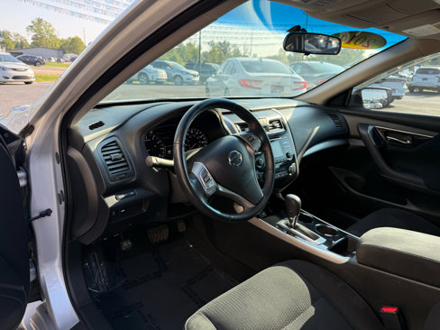 Used 2014 Nissan Altima 2.5 SV image 12