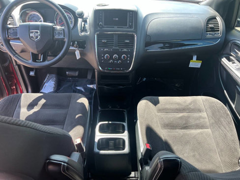 Used 2019 Dodge Grand Caravan SE image 14