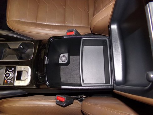 Used 2020 Kia Telluride SX w/ SX Prestige Package image 25