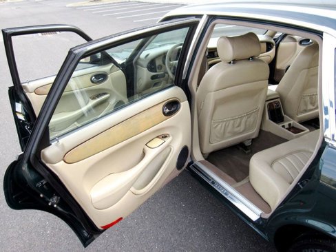 Used 2000 Jaguar XJ8 image 26