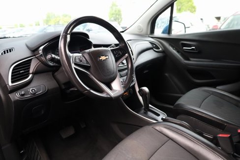 Used 2020 Chevrolet Trax LT w/ Driver Confidence Package image 10