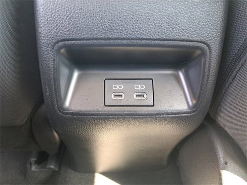 Used 2023 Toyota Corolla LE image 12