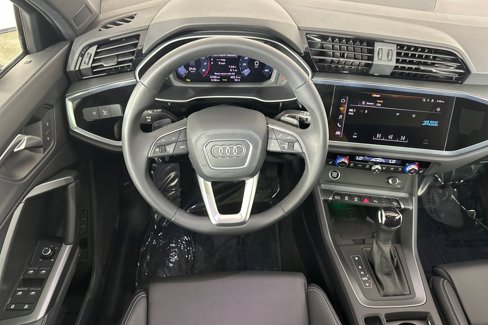 Certified 2024 Audi Q3 2.0T Premium Plus w/ Premium Plus Package image 13