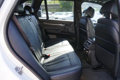 Used 2017 BMW X5 xDrive35d image 19