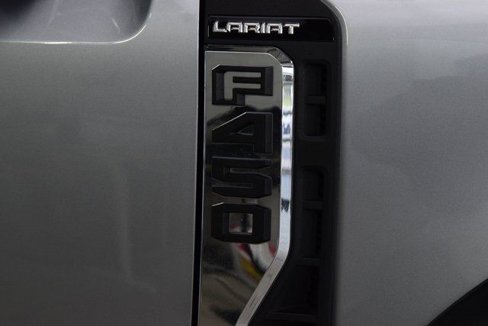 Used 2023 Ford F450 Lariat w/ Snow Plow Prep Package image 9